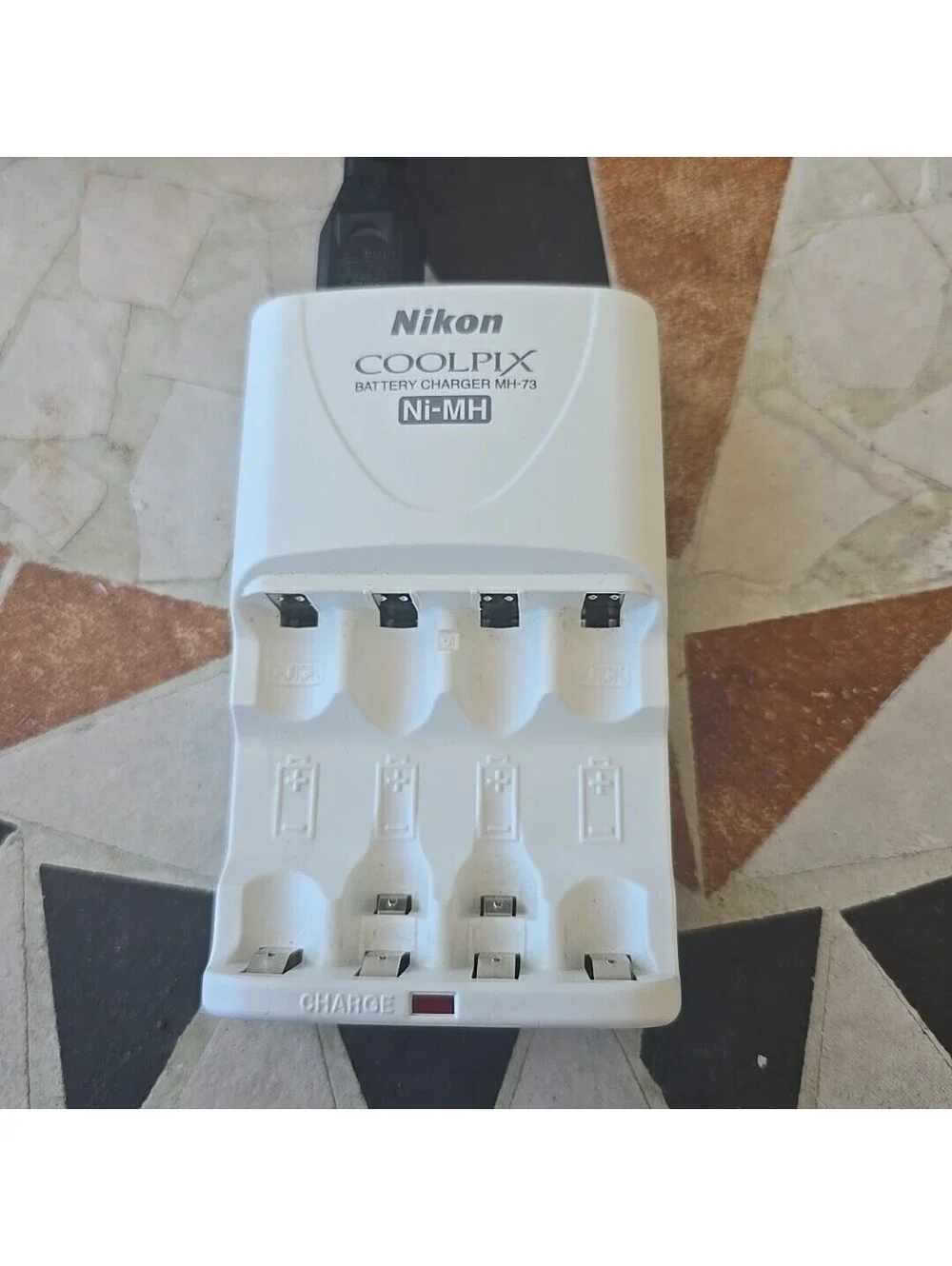 Nikon MH-73 Ni-MH Battery Charger